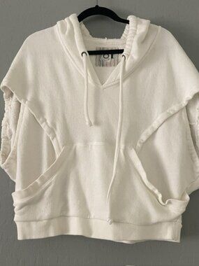 Akemi + Kin Hoodie Womens Medium Cream Excellent Short Sleeve Pullover Boho